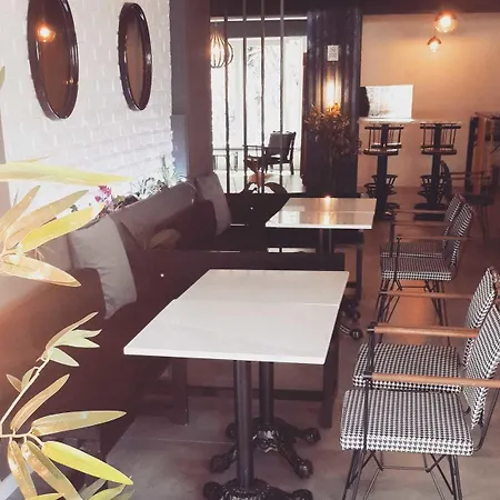 Via فندق كوتاهيا